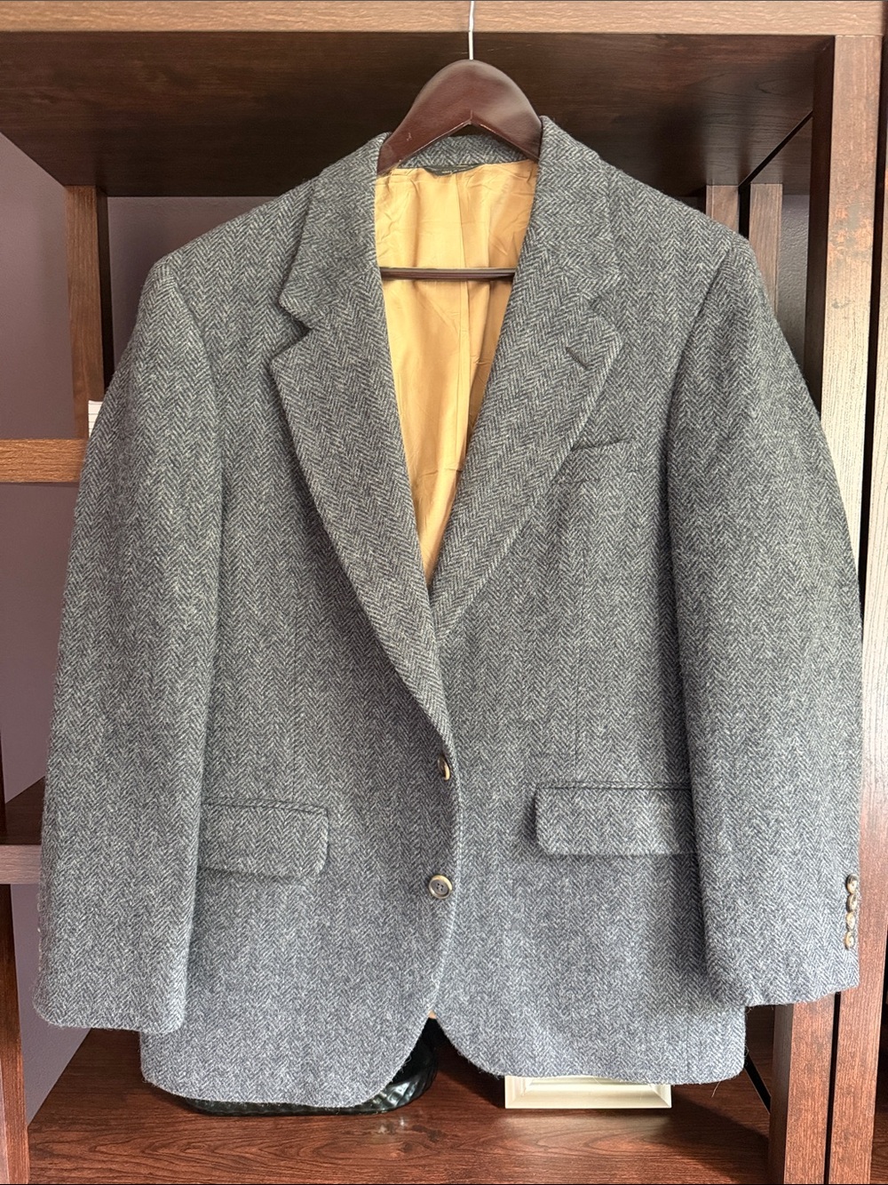 Vintage Men's Gray Herringbone Wool Blazer with Gold Lining